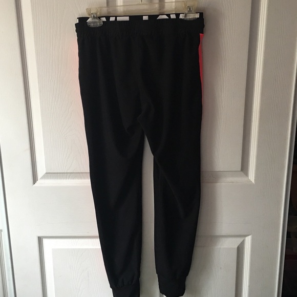 Workout pants - Picture 3 of 5